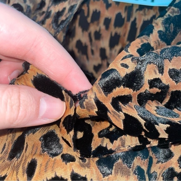 L'AGENCE Lydia Drape Front Blouse in Black & Nude Combo XS NWT - Picture 7 of 7